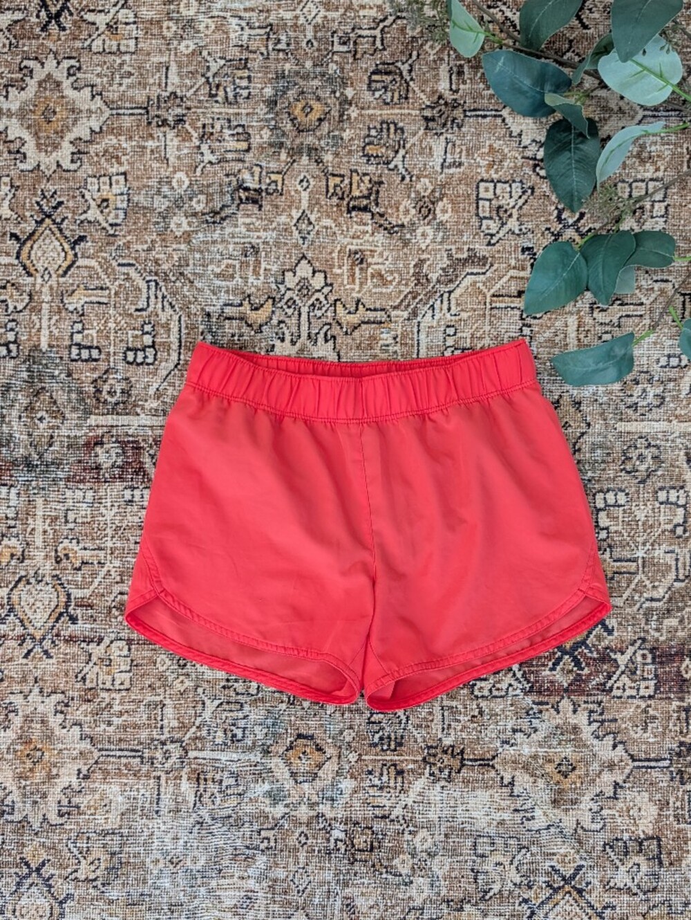 Old Navy Activewear shorts XL